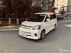 Toyota Noah 2.0AT, 2005, 