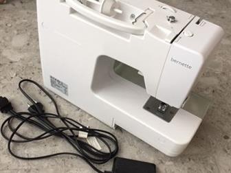   Bernina Bernette E56   ,  