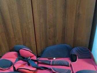 Продам детское кресло,  Раскладывается вплоть до лежачего положения,  Удобное,  Покупали в Дочках и сыночках,  Для более старшего возраста можно отсоединить спинку в Чите