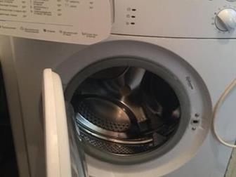    Indesit WIUN81  