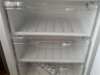  Indesit 5200S ,No Frost, 328,60/200,  