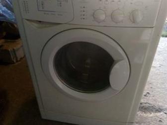    Indesit WIL105  