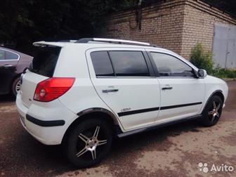 Geely MK Cross, 2012, 1,5MT: , , , 4 , ,  MP3, CD, USB, 2  ,  ,  