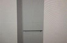  Indesit DS320W