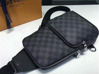      Louis Vuitton 67976809  