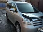 Toyota Noah 2.0CVT, 2009, 