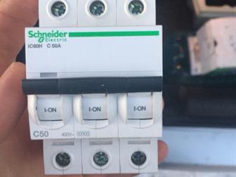   Schneider electric NG125N C 25A 3P -5000   iC60N C6A 3P-800 Ic60h c50A 3P -1000    