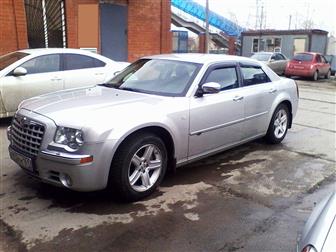  Chrysler 300C -- 