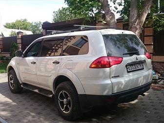  Mitsubishi Pajero -- 