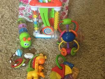        ( fisher price , tiny love  )    : /  --