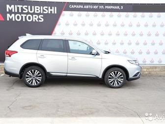 : Mitsubishi Outlander intense   2, 0 CVT 4WD   ! ___________________________ :        