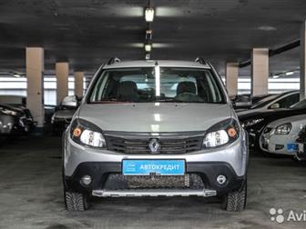          - 1 ,   Renault Sandero Stepway,   Crystal Motors   