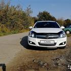 Opel Astra 1.8 AT, 2012, 