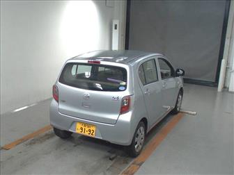  Daihatsu Mira  