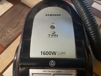 1600W  